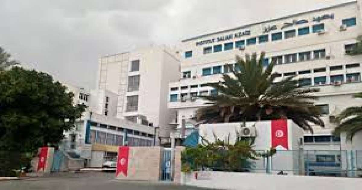 تقنية العلاج بالليزر مُتاحة في معهد صالح عزيز