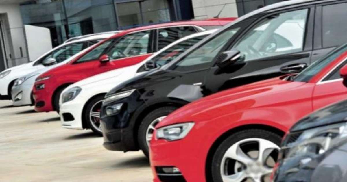 المصادقة على مقترح تمكين كل عائلة تونسية من توريد سيارة