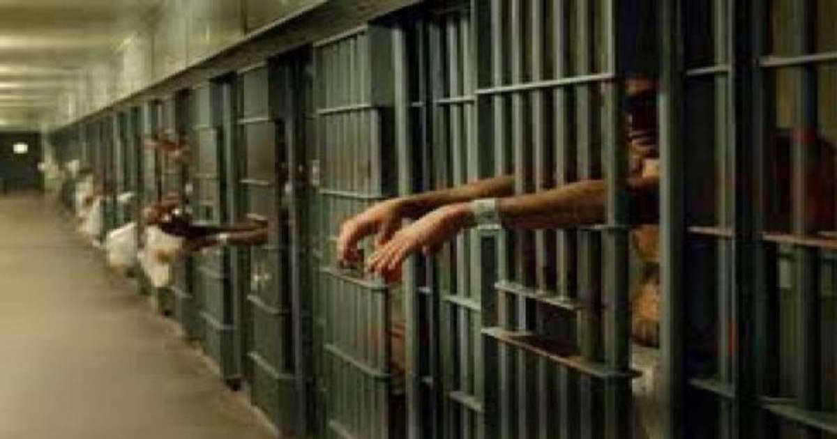 نسبة الموقوفين بالسجون التونسية تخطت 40 بالمائة